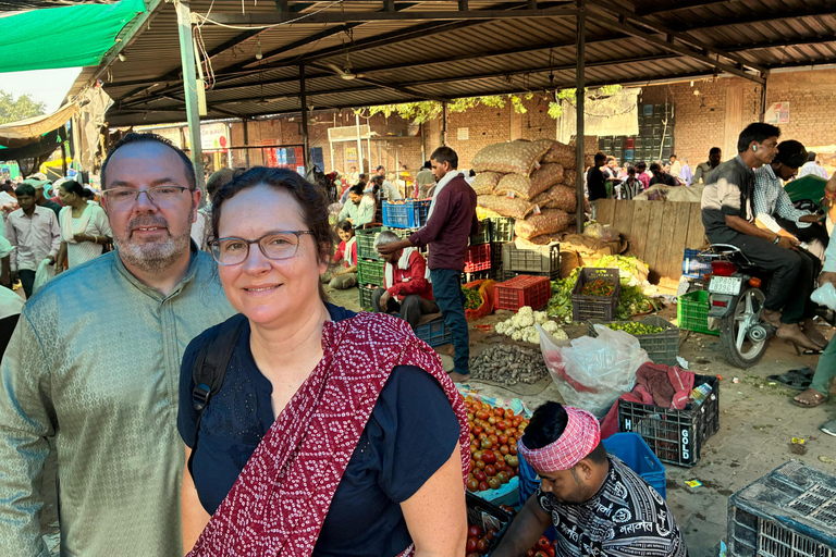 Delhi : excursion de 5 jours dans le Triangle d&#039;Or avec un guide germanophoneExcursion de 5 jours avec hébergement dans des hôtels 4 étoiles