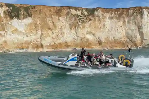Newhaven: Passeio rápido de RIB Rock & Roll pelas Seven Sisters