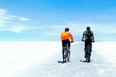 Depuis Uyuni : Visite à vélo des plaines salées d'Uyuni 1 journée + déjeunerDepuis Uyuni : Visite à vélo des salines d'Uyuni 1 journée + déjeuner