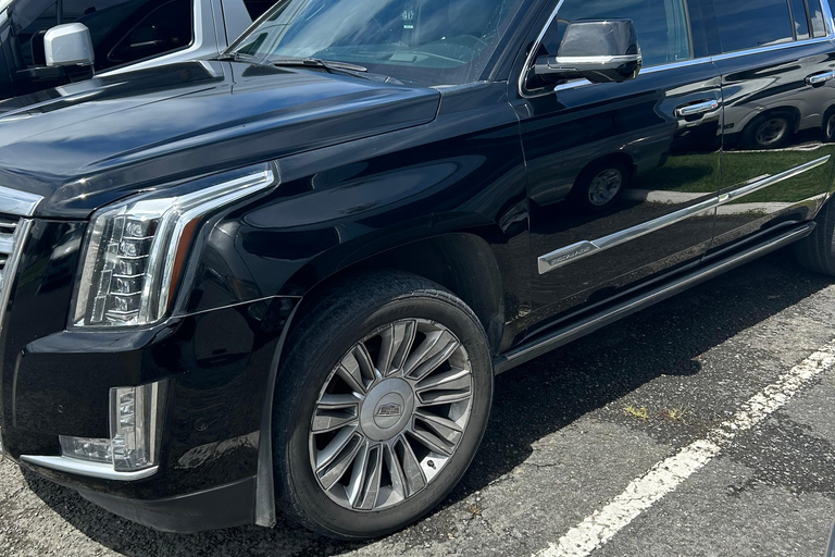 St Lucia: Luxury Escalade Transfers