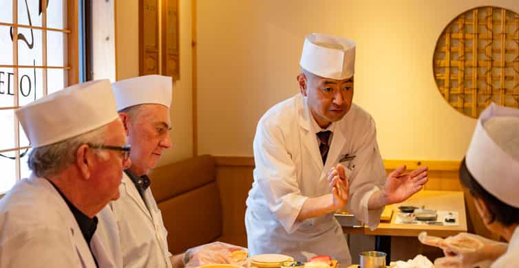 Tokyo Professional Sushi Chef Experience