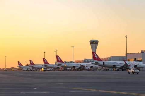 Traslado de lujo al aeropuerto de Sharjah: Asequible y cómodoTraslado al aeropuerto Desde: Ciudad de Sharjah al Aeropuerto de Sharjah