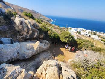 Naxos: Highlights Full-Day Tour by Bus
