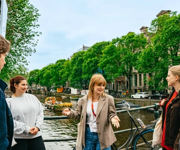 Amsterdam: Guided Cultural Walking Tour