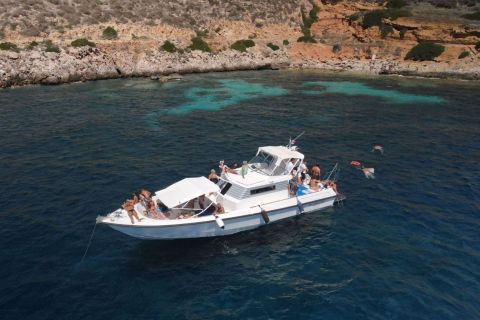 From Trapani: Favignana and Levanzo Yacht Tour with Lunch