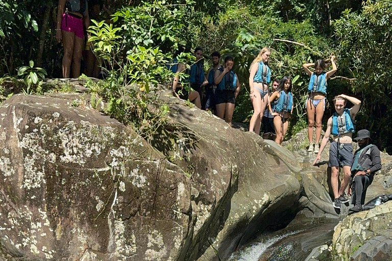 Fajardo: Vattenrutschkana, vattenfall i regnskogen El Yunque