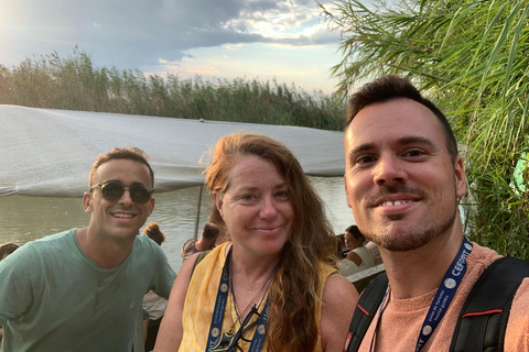 The Magic of the Albufera: Private Tour with Traditional Boat Ride