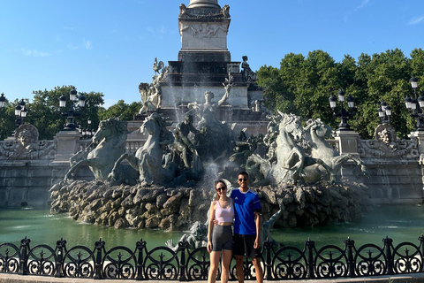 Bordeaux: Dark History Walking Tour with Local Guide El lado oscuro de Burdeos | Asesinatos, misterios y secretos