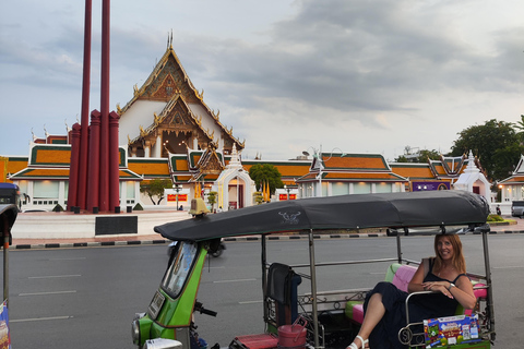 Tour di Bangkok in Tuk Tuk con servizio di prelievo in hotel e cena