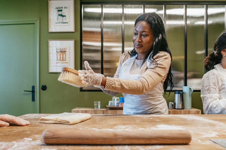 Paris: French Croissant Baking Class with a Chef