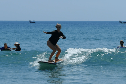 Pro Surf Gruppenunterricht in Da Nang VietnamGruppen-Surfunterricht
