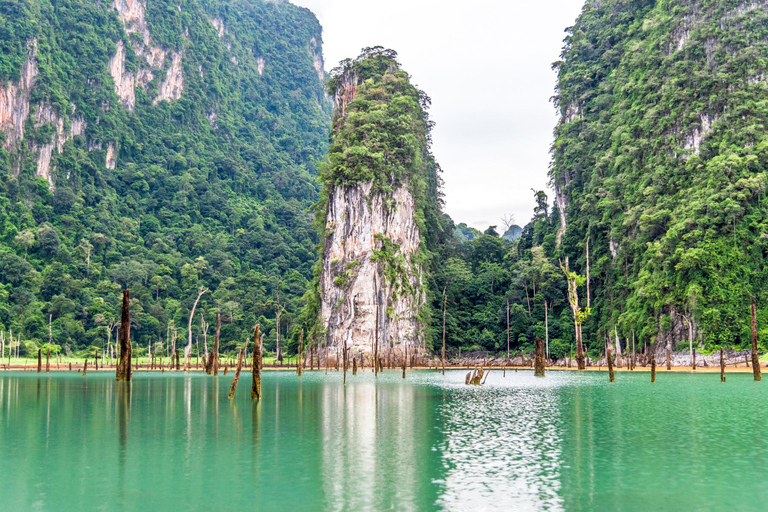 Khao Lak: Cheow Lan Lake Tour with Lunch & Kayaking