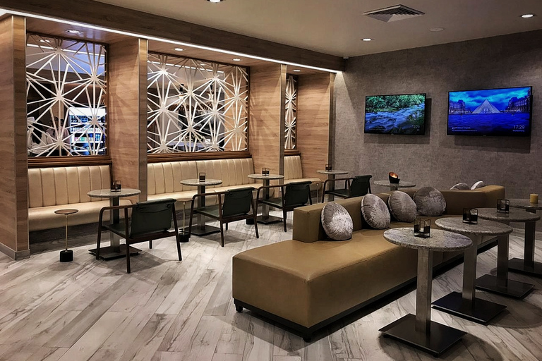 Cancun:International Airport VIP Lounge Access by DragonPass T2 International Departure: VIP lounge by MERA