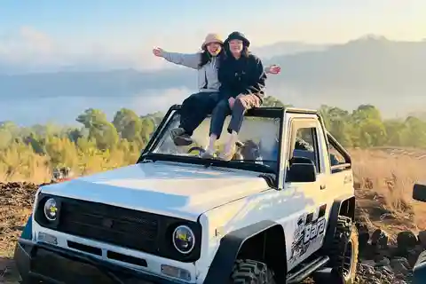 Mont Batur Jeep Sunset Adventure Tour