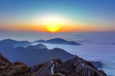 Guilin：Mao’er Mountain Scenic Area Entry Ticket(Opt Guide) Lijiang Source Grand Gorge Admission