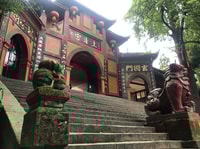 Chengdu, Private Day Tour to Mt. Qingcheng and Dujiangyan - Housity