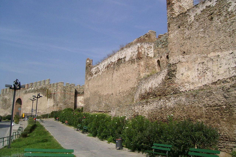 Most beautiful neighbourhood of Thessaloniki. Ano Poli tour