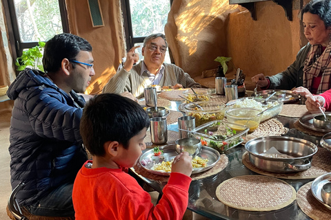 Delhi: Hidden-Gem Nature Oasis & Mudhouse Visit with Lunch