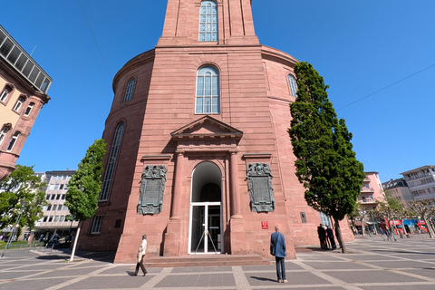 Frankfurt: Modern and Medieval walk with Local Guide