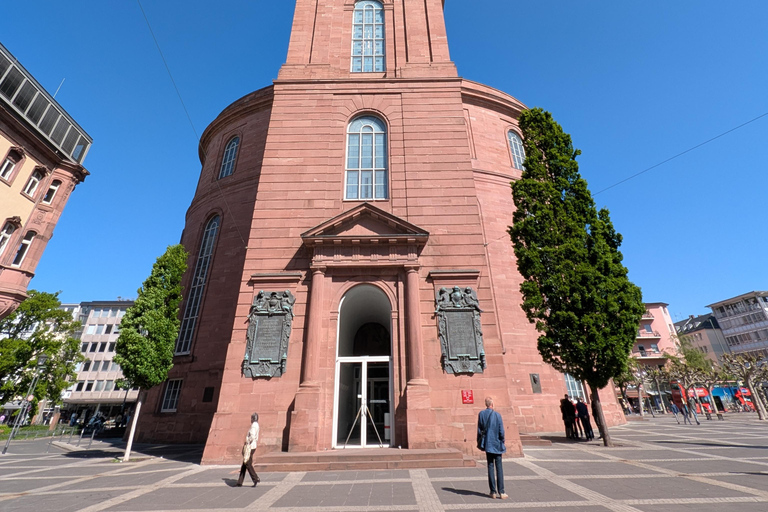 Frankfurt: Modern and Medieval walk with Local Guide