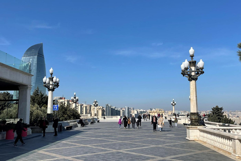 Baku Night Tour: From Upland Park To Heydar Aliyev Center