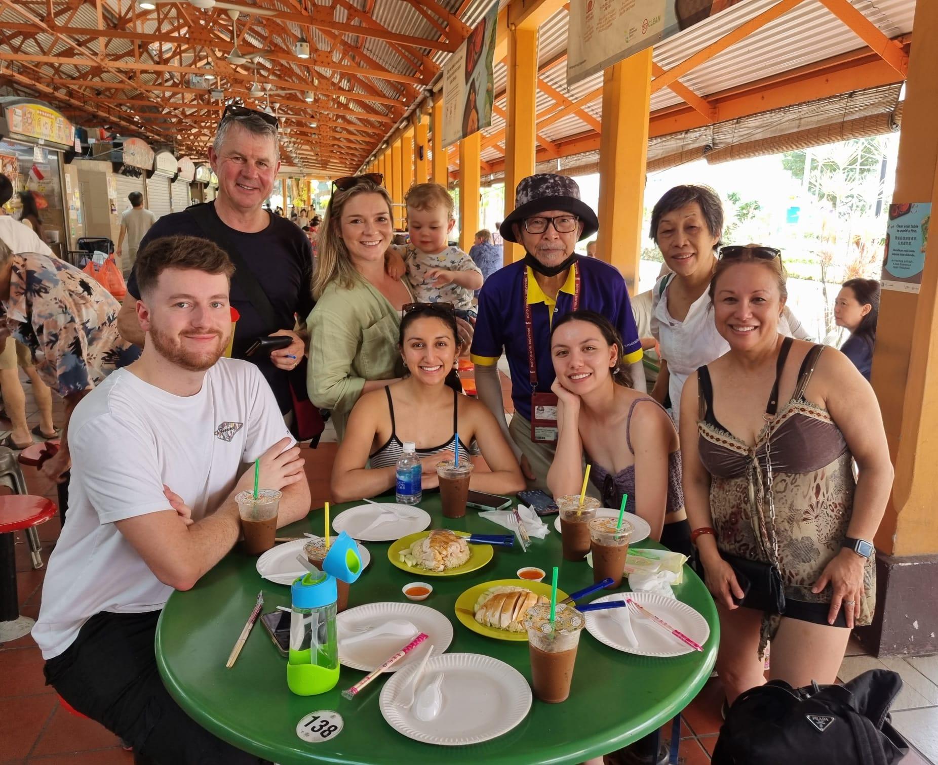 Singapur: Lokale Hawker-Foodtour mit Verkostungen