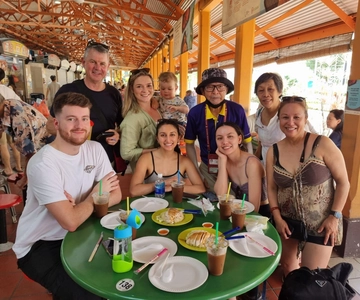 Local Hawker Food Tour with Tastings