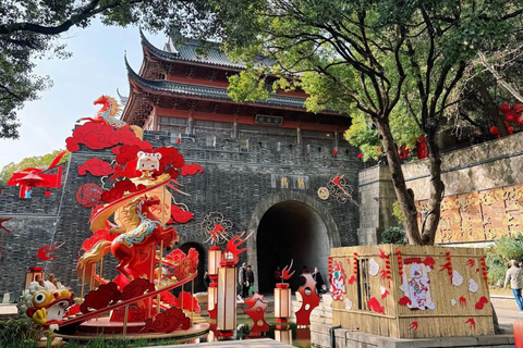 Shanghai & Hangzhou: 2-Day Private Tour with Bullet Train