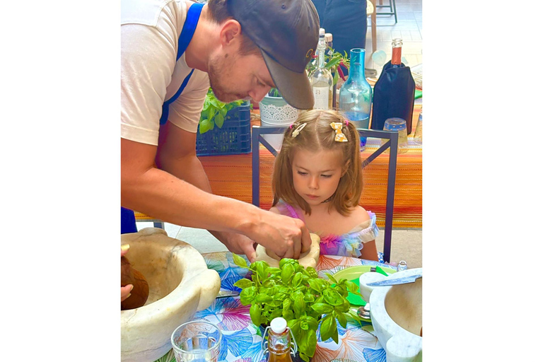 Genoa: Pesto and Walnut Sauce Lesson with World Champion and Ligurian Menu