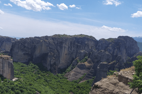 Thessaloniki: Meteora Day Trip with Monastery Visit