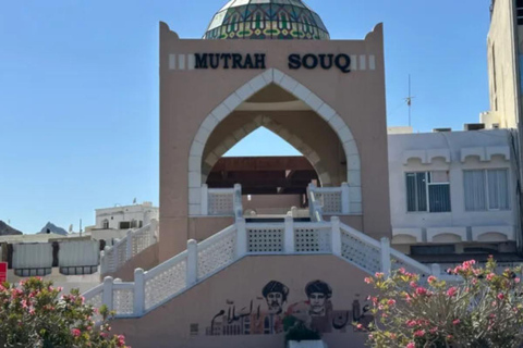 Muscat: 10hrs City Tour & Muttrah Souq Visit
