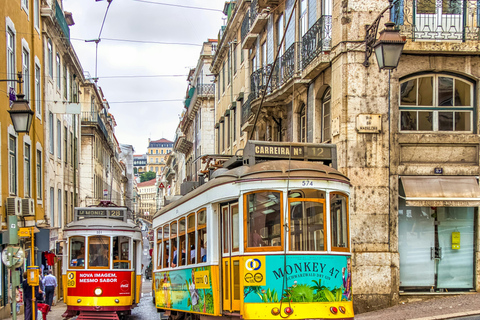 Lisbon: Private Tuk-Tuk Tour with Local Guide & Viewpoints Standard 90 minute Old Town Tour