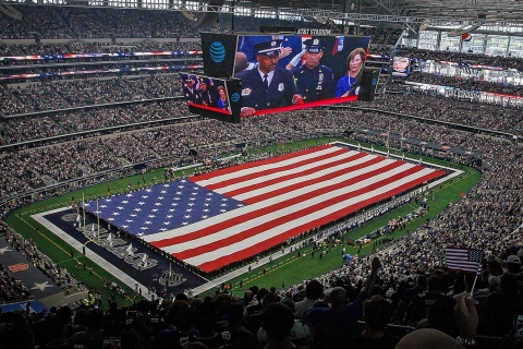 Wycieczka po stadionie Dallas Cowboys z transportemWycieczka bezzwrotna