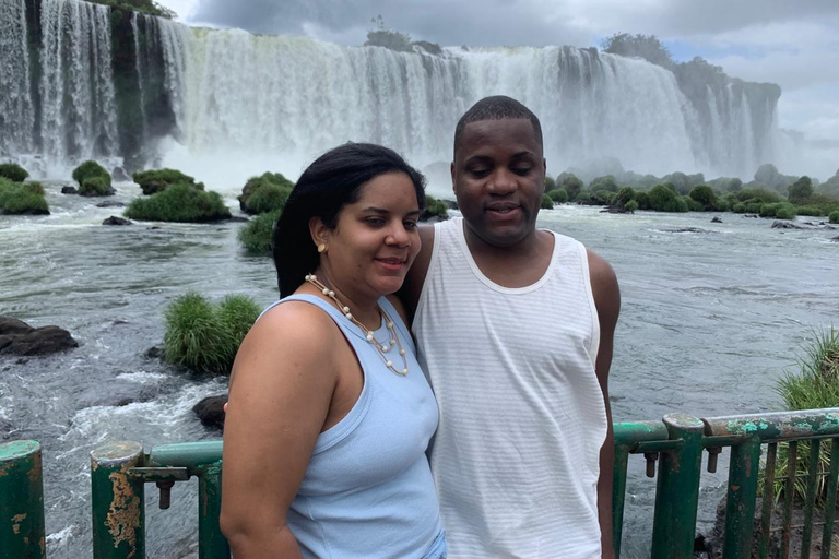 Foz do Iguaçu: Falls, Bird Park, and Macuco Safari Tour