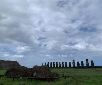 Private tour: where the history of the Moai was born