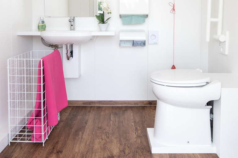 Berlin Schiffsrundfahrt| Berliner Highlight Tour mit Solarschiff auf Spree