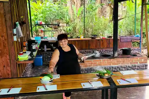 2 in 1: Cook with a Local Family + Rainforest Night Walk