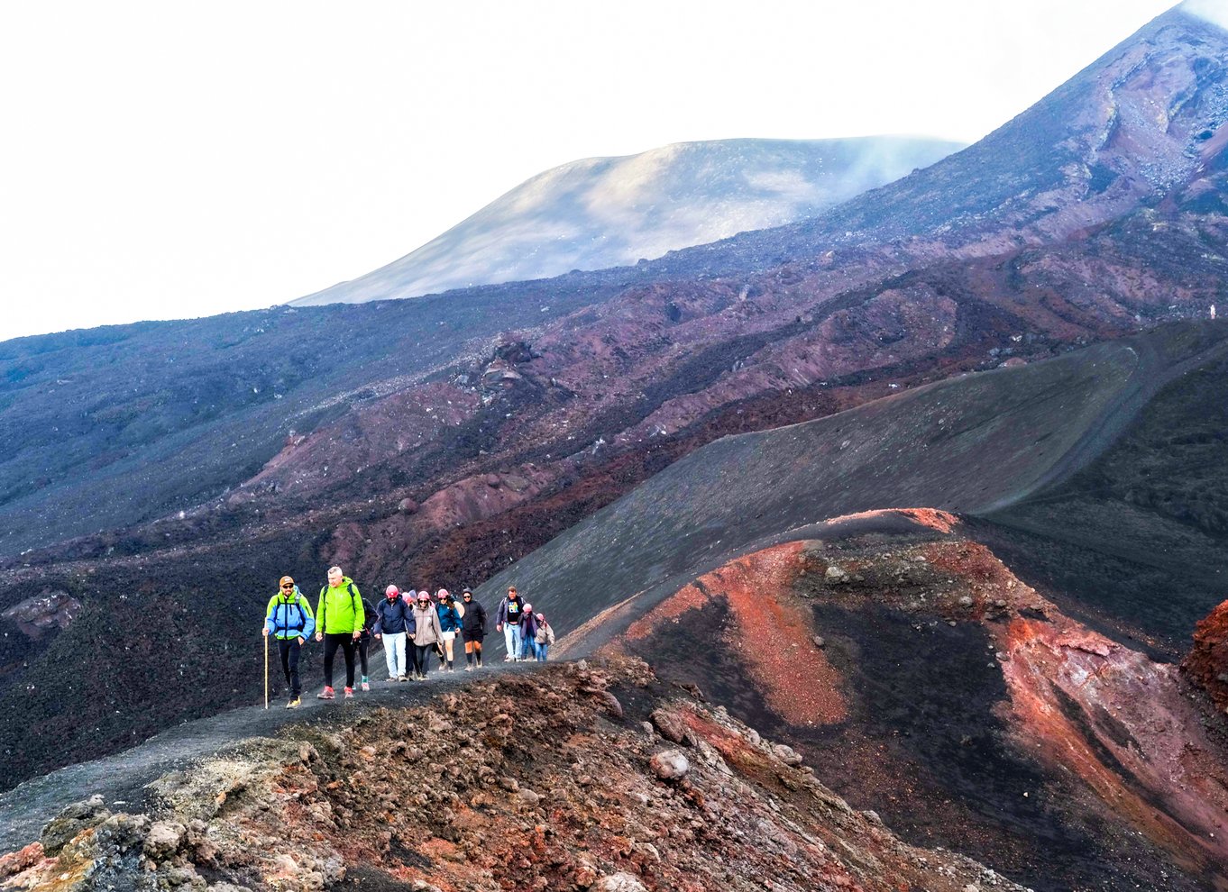 Etna: Vandre op til 3000 m med kabelbane og firehjulstrækker