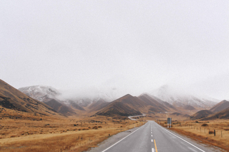 Queenstown to Christchurch 1 way via Wānaka, Mt Cook &Tekapo