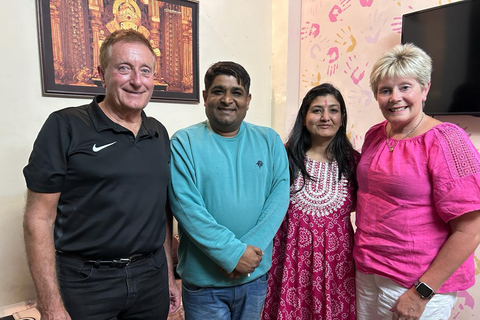 Jaipur: Traditionelles Abendessen mit der Familie inklusive Transfers