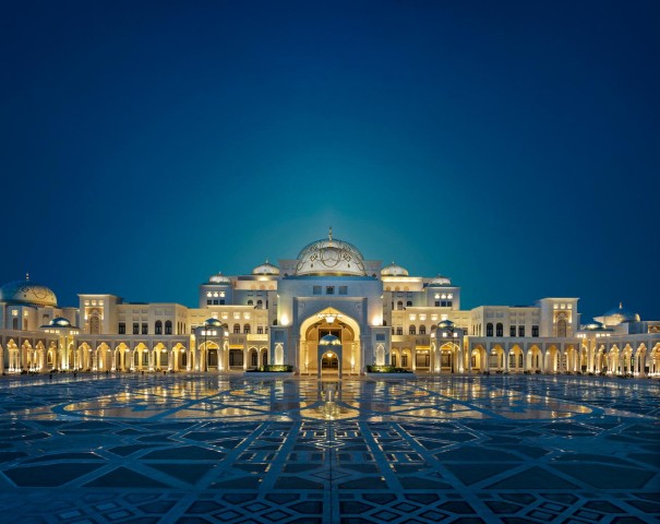 Visit Dubai Sheikh Zayed Mosque & Qasr Al Watan Tour with Pickup in Dubai