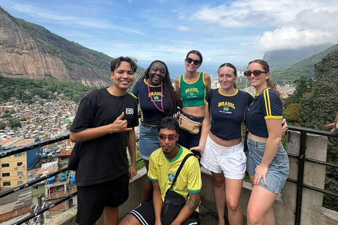 Rio de Janeiro: Private Rocinha Tour by Two Local Cousins