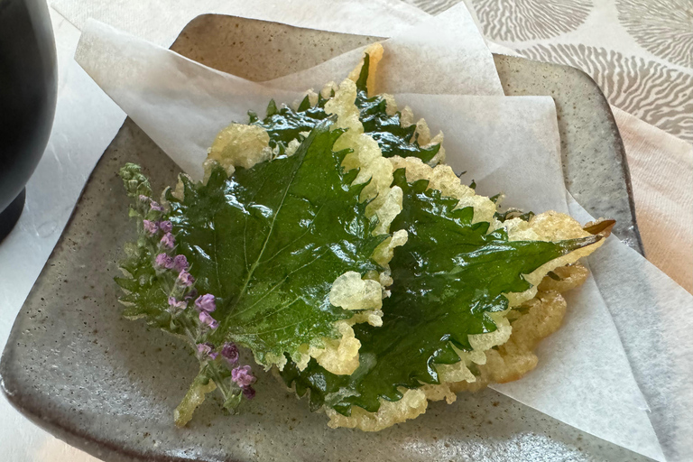 Tokyo Haneda: Hands-On Wappa Bento & Japanese Culture Homemade : Temari Sushi in a Traditional Wappa Bento Box
