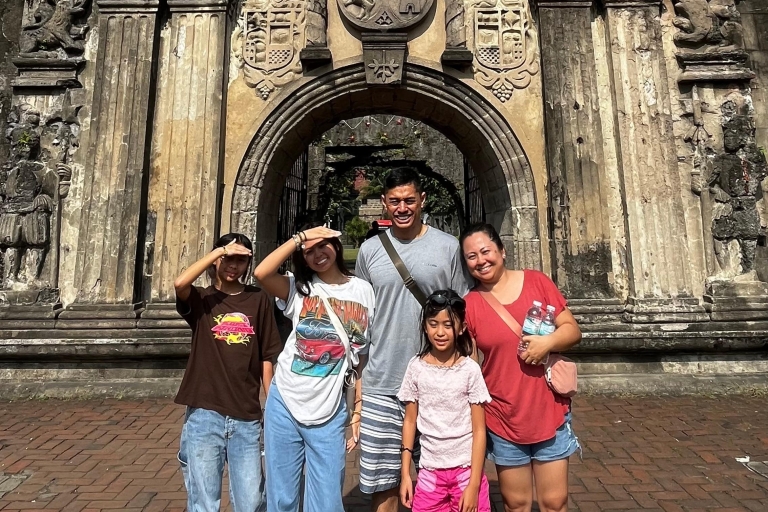 Manille : Visite à pied de l'Intramuros.Manille : L'église San Agustin et la visite à pied d'Intramuros