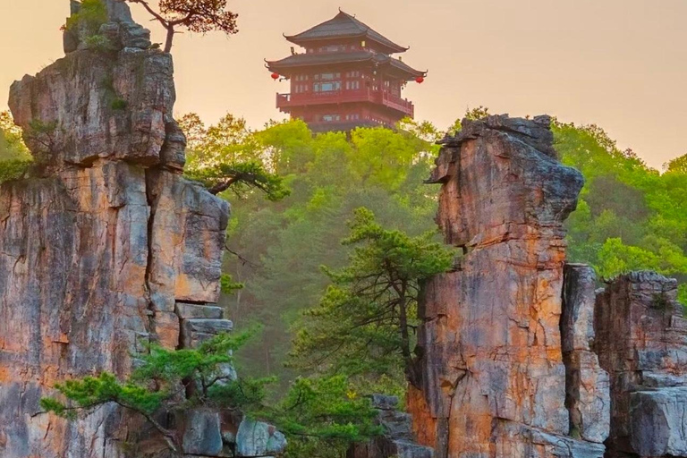 Zhangjiajie Avatar Mountain & Tianzi Peak Tour with Guide Transportation hub pick-up and drop-off