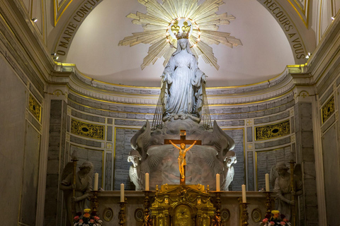 Capilla de Nuestra Señora de la Medalla Milagrosa Visita guiada de París5,5 horas: Capilla de Nuestra Señora, Jardines de Luxemburgo y Traslados