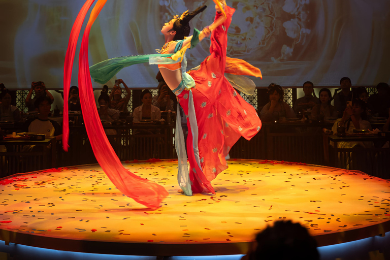 Immersive Six Dynasties Dining & Show Experience in Nanjing Regular Seat Meal+Costume+Headwear+Makeup（3 days in advance）