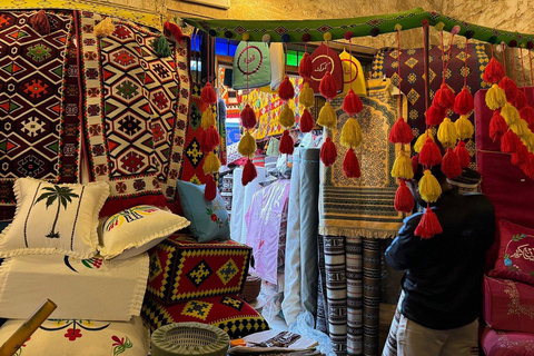 Doha: Private Städtetour mit Souk Waqif &amp; Katara VillageDoha: Private Stadtrundfahrt mit Souk Waqif &amp; Katara Village