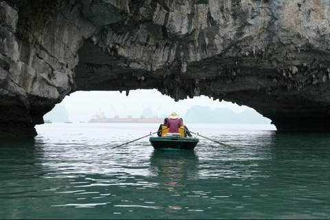 3D2N Lan Ha Bay 5 Star Cruise: Cat Ba island, swim, kayaking Senior Suite with private balcony - 2nd floor