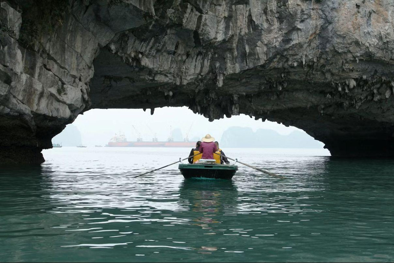 3D2N Lan Ha Bay 5 Star Cruise: Cat Ba island, swim, kayaking Senior Suite with private balcony - 2nd floor